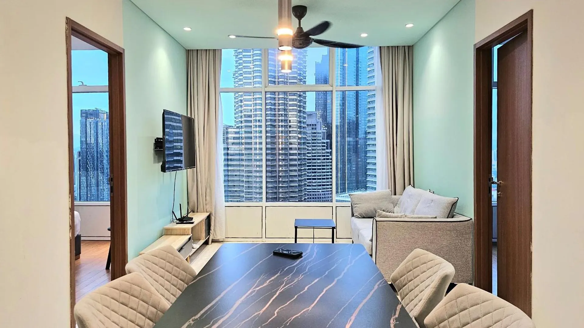 Apartament Sky Suites Klcc By Ali Kuala Lumpur Malezja